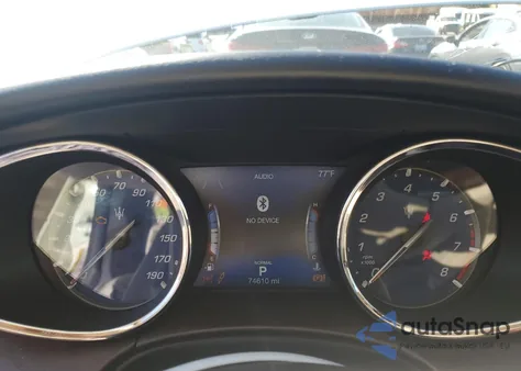 2019 Maserati Quattroporte S z USA, uszkodzony, nr VIN ZAM56YPA2K1308572